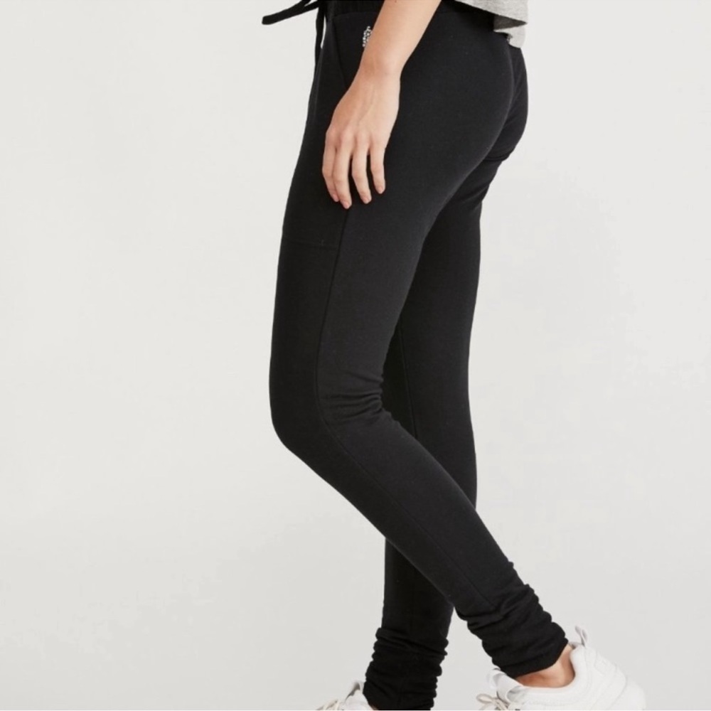 NWT Free People Movement Sunny
Skinny Sweatpants in Black - Picture 6 of 6
